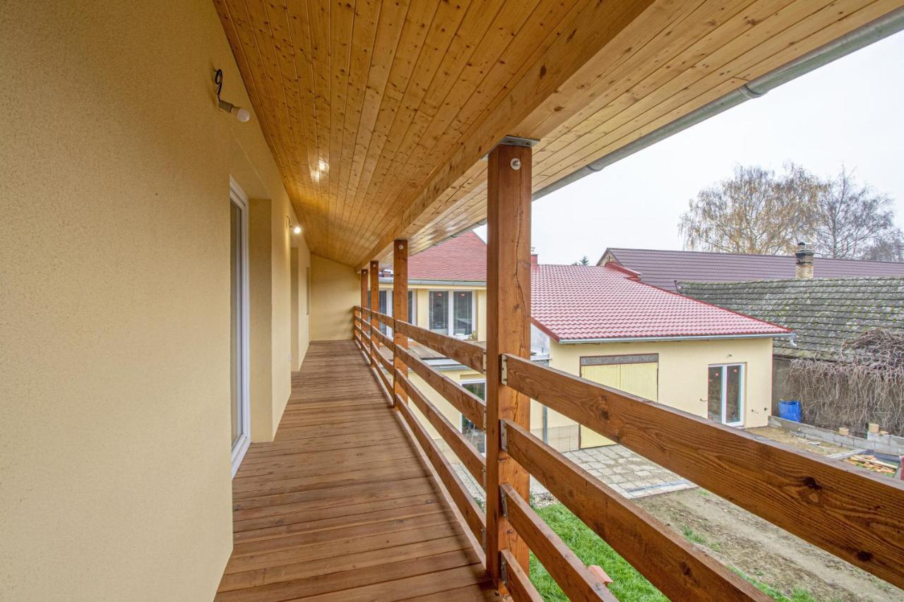 Velky Apartman Zlamanka Kroměříž エクステリア 写真
