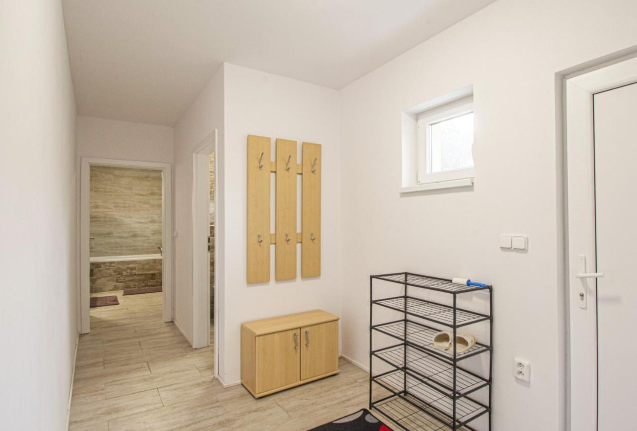 Velky Apartman Zlamanka Kroměříž エクステリア 写真