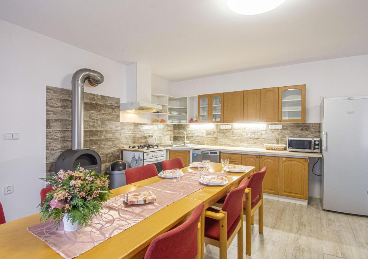 Velky Apartman Zlamanka Kroměříž エクステリア 写真
